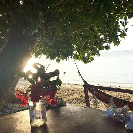 Vatupau Beachfront Bungalows Порт Вила Екстериор снимка