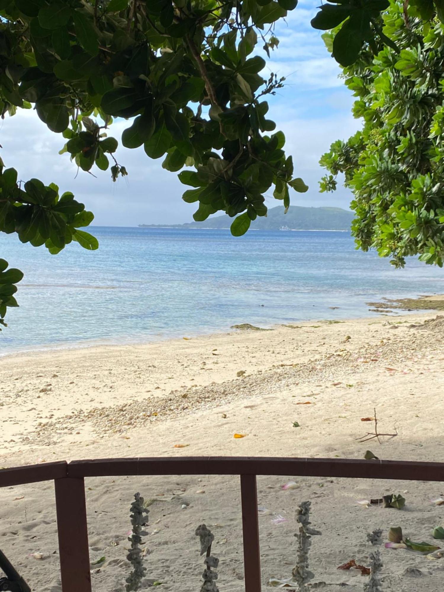 Vatupau Beachfront Bungalows Порт Вила Екстериор снимка